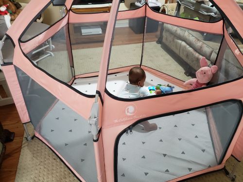 Customer photo review of Pop N' Go® Playpen