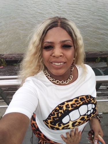 Customer photo review of Leopard Lip Tee & Pants Set