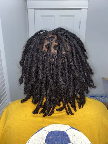 Customer photo review of Braids, Loc & Twist Firm Hold Pomade | 4 oz
