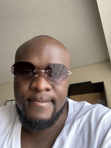 Customer photo review of Barnes Sunglasses