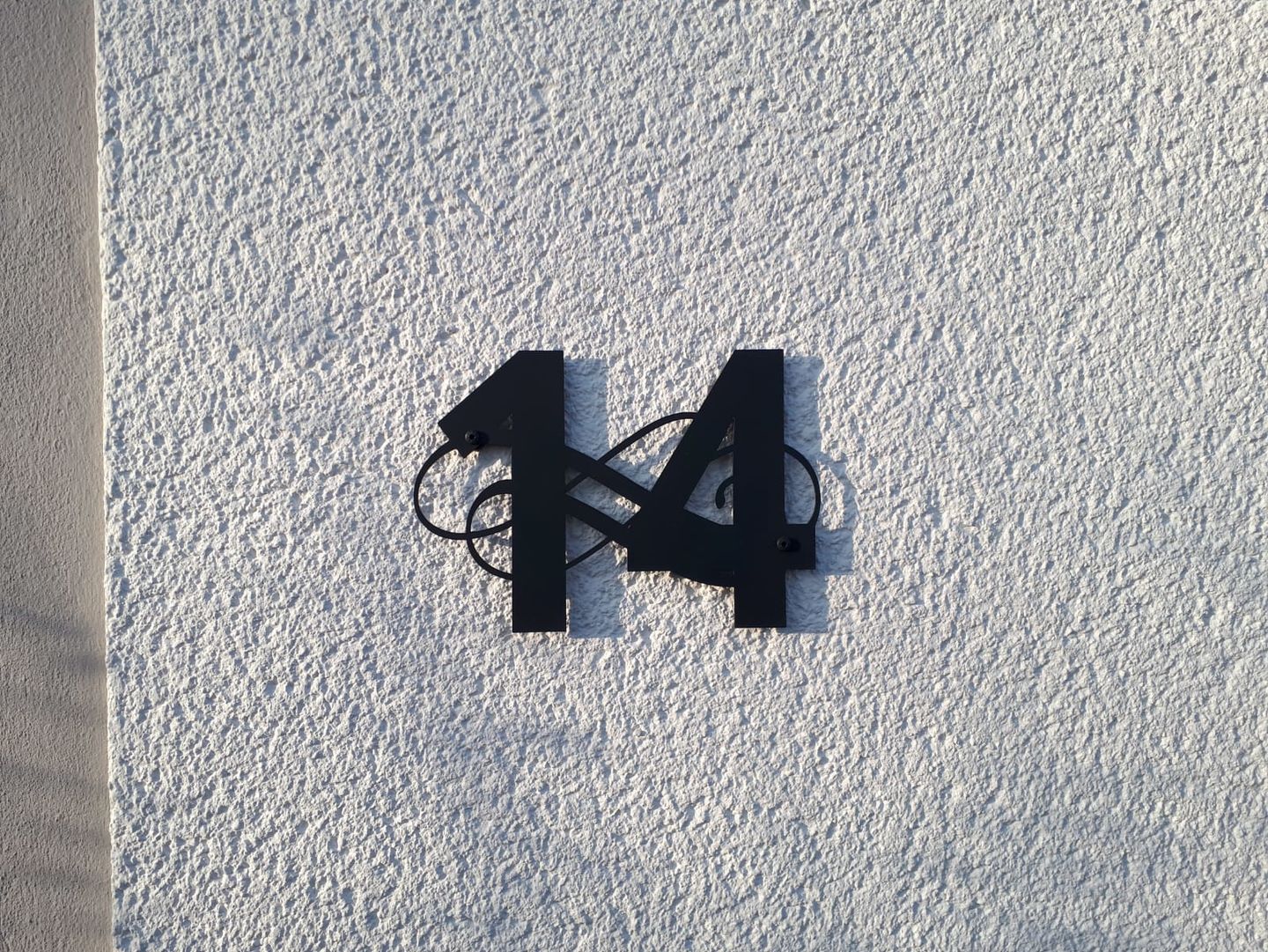Customer photo review of Hausnummer "Ornamental Style" passend zum Hausnummern-Monogramm (personalisierbar)