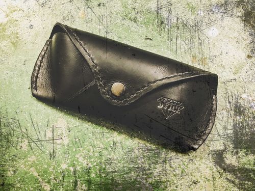 Customer photo review of No.79 | Leather Sunglasses Case (Digital Pattern)