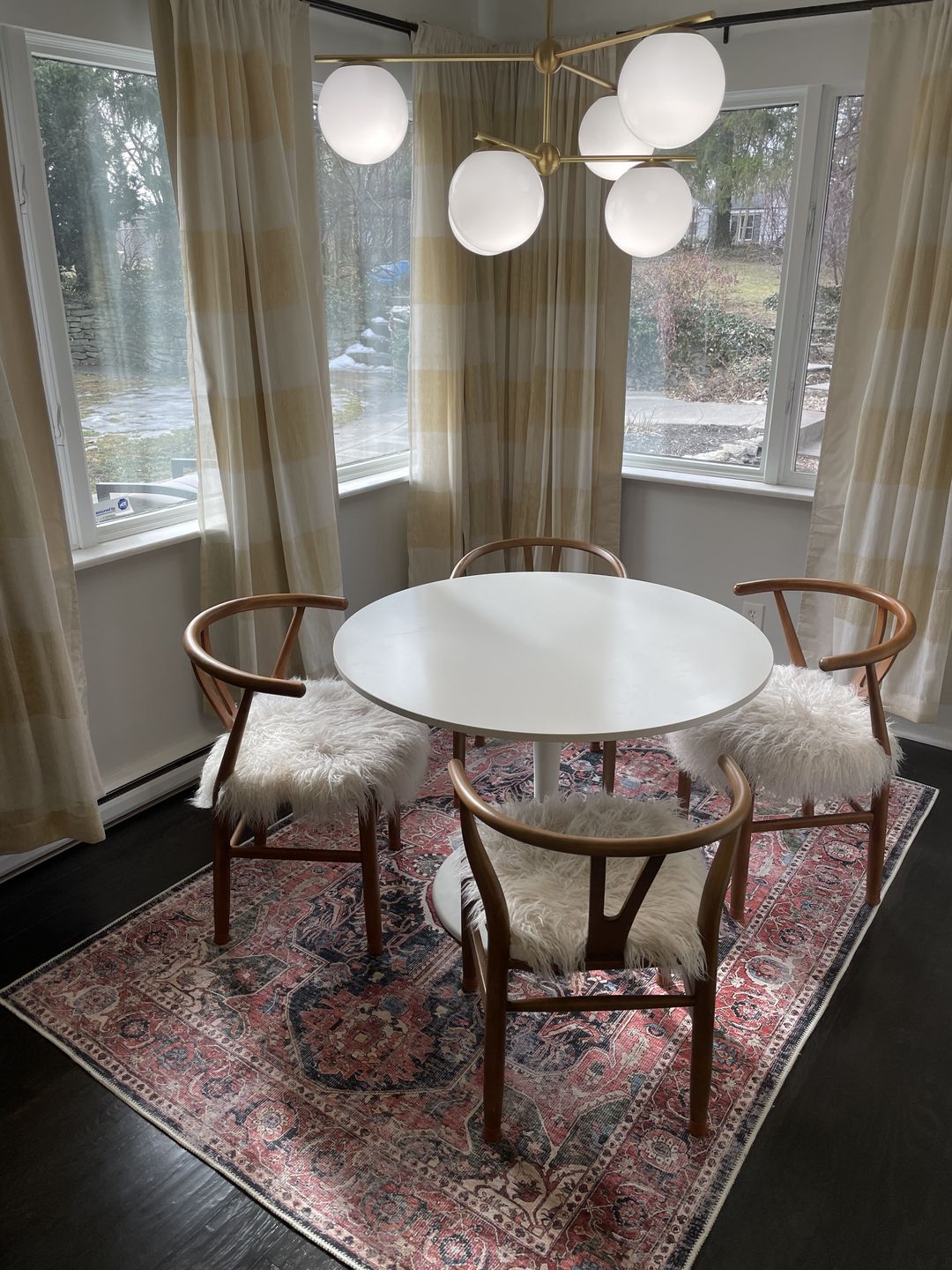 Customer photo review of Distressed Vintage Kendra Area Rug