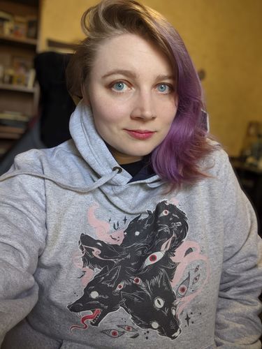 Customer photo review of Many Wolves, Champion Hoodie, Gray Light Steel
