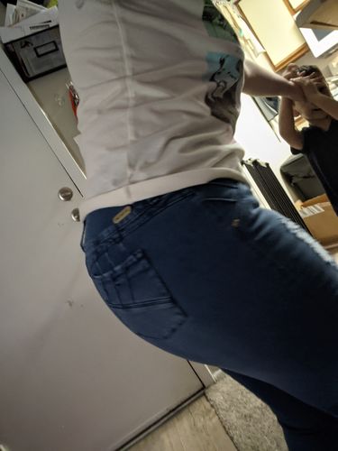 Customer photo review of 'Scarlet' Butt Lift Levanta Cola Jeans 12280