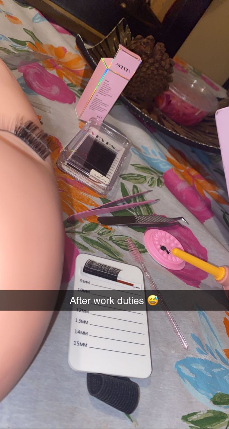 Customer photo review of Hot Starter Kit Easy Fanning Lash