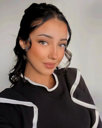 Customer photo review of Icoloured® Queen Green Colored Contact Lenses