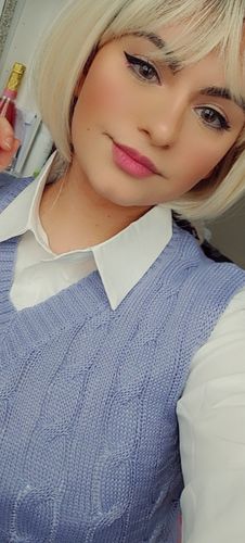 Customer photo review of Hazel