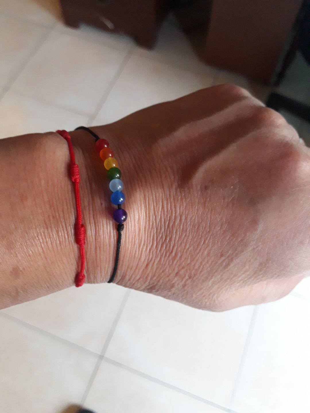 Customer photo review of Hilos de protección rojos 7 nudos