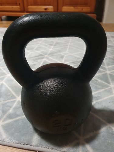 Customer photo review of BLACK CAST IRON KETTLEBELL available from 4kg to 24kg