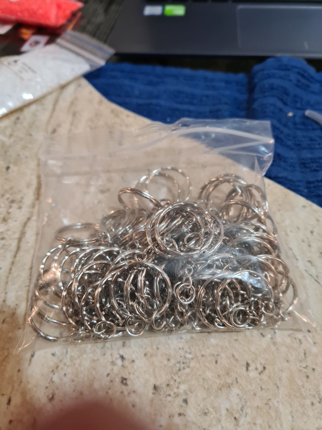 Customer photo review of Pack 100 Argollas de llavero