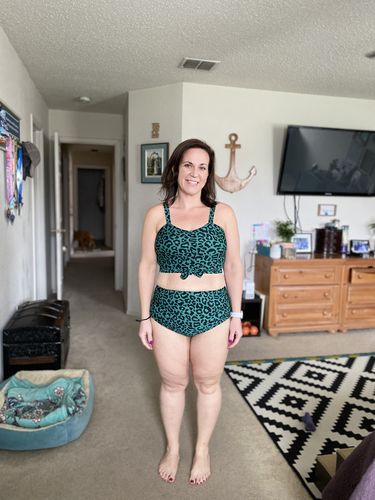 Customer photo review of Barefoot Bottom | Green Leopard Print