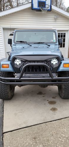 Customer photo review of Shark Grille - Matte Black for 97 - 06 Wrangler TJ