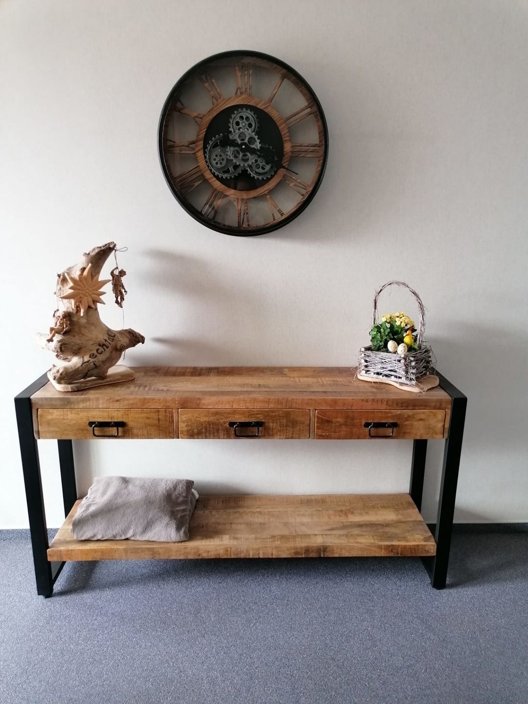 Customer photo review of Sidetable / Dressoir met lades Industrieel Design | Mangohout en Staal | 150x35x76cm