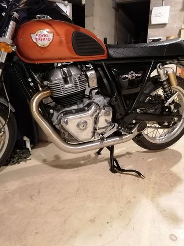Customer photo review of Echappement Royal Enfield Interceptor 650 "Hot Rod"