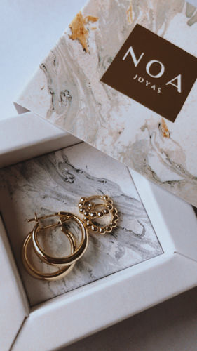 Customer photo review of BALLS HOOPS GOLD