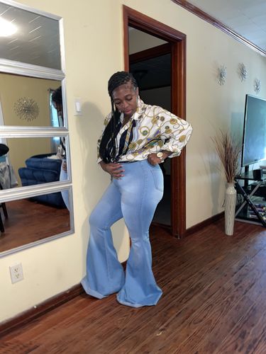 Customer photo review of In My Flare Jeans (Light Denim)