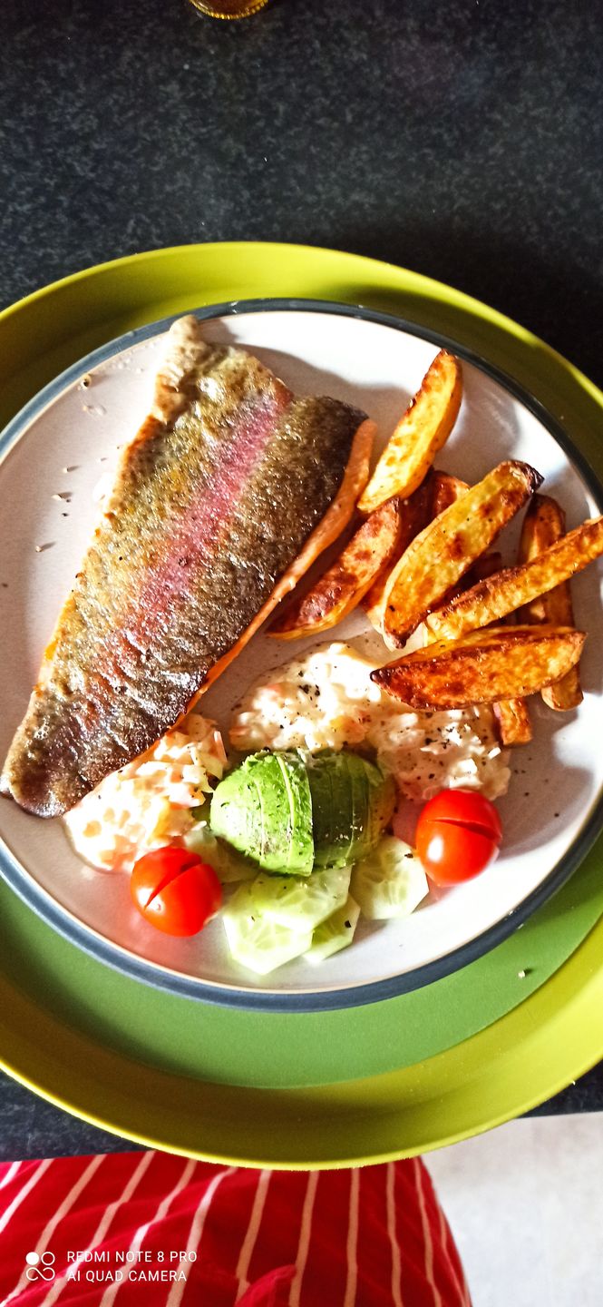 Customer photo review of Rainbow Trout fillet