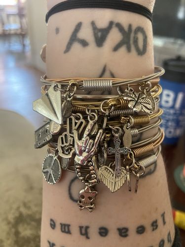 Customer photo review of CASSETTE - "U CAN'T TOUCH THIS"