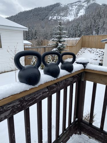 Customer photo review of 20kg / 44lbs E-coated Cast Iron Kettlebell