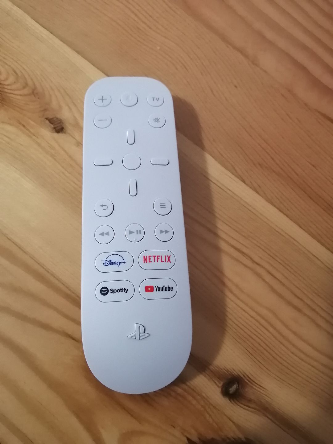 Customer photo review of PS5 Media Remote - Glacier White