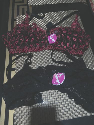 Customer photo review of Black Daisy - Full Soft Net Stretchable Non-Wired Bra