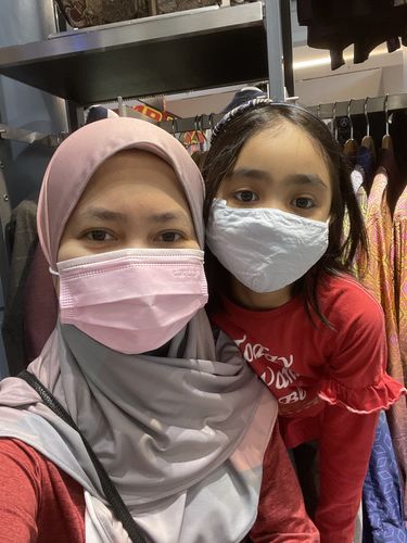 Customer photo review of Yume Triangle Mesh in Bubblegum