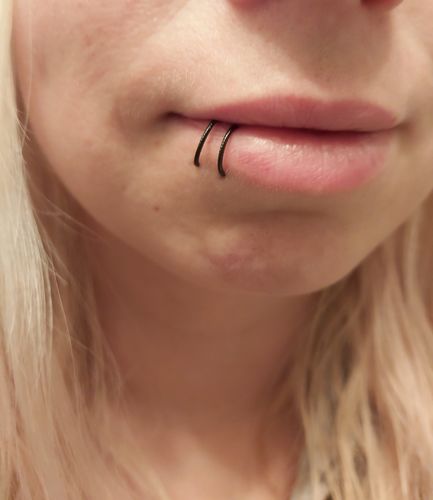 Customer photo review of Twisted Hinged Segment Ring