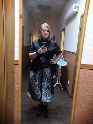 Customer photo review of Handmade Lapel Tie Waist Clothes Work Outfits Black Abstract pattern Maxi Dresses