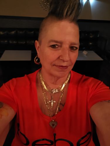 Customer photo review of Double Plated Gothic Name Necklace with Cuban Chain