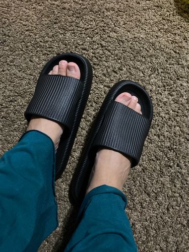 S H. review of Cloud Slides image 1 out of 1