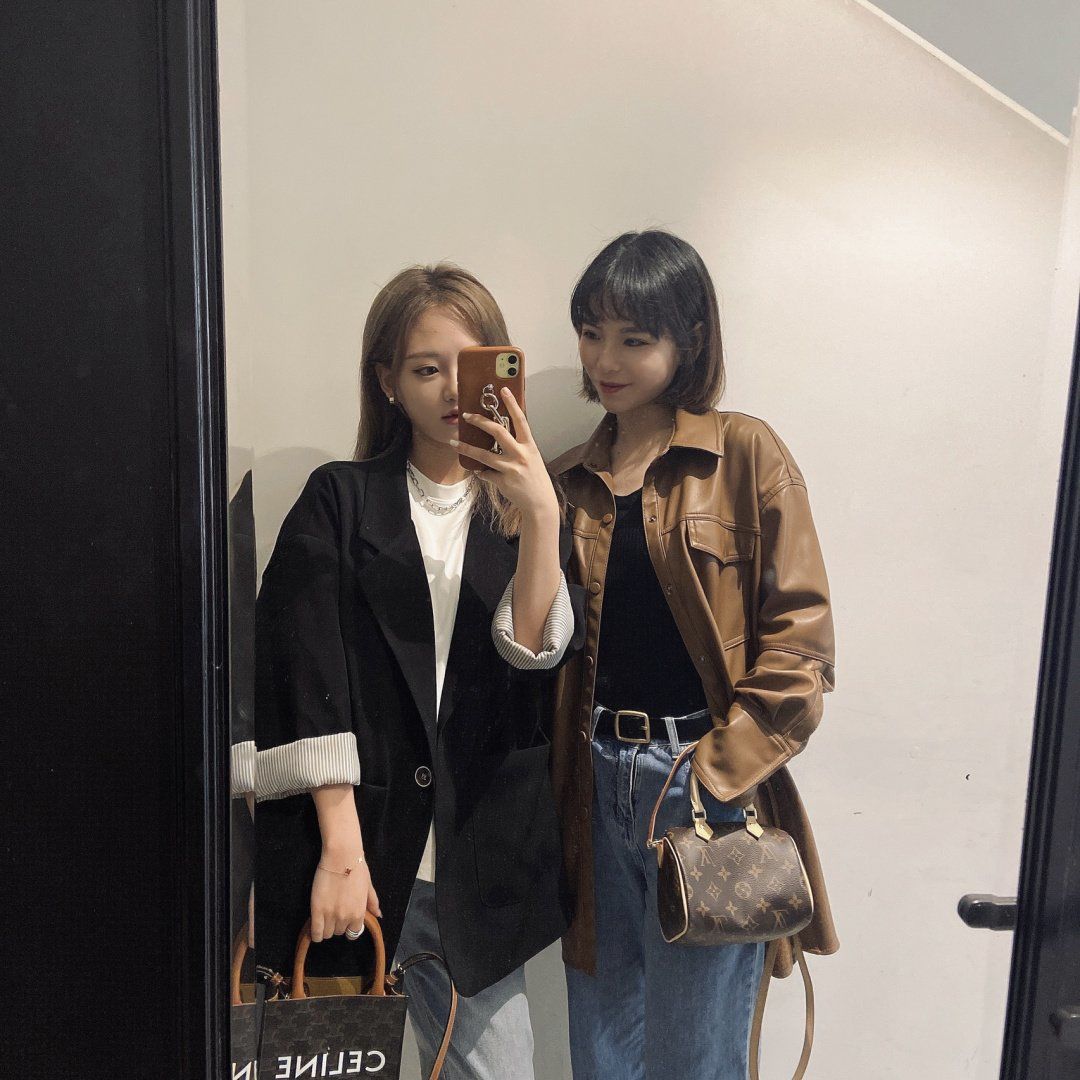 Customer photo review of 【セリーヌ】累積売上総額第１位！ミニ★バーティカル・カバ・トリオンフ