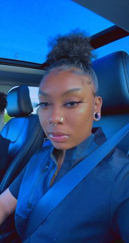 Customer photo review of Wow Kristin - gray