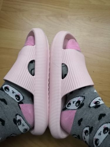 E G. review of Cloud Slides image 1 out of 1