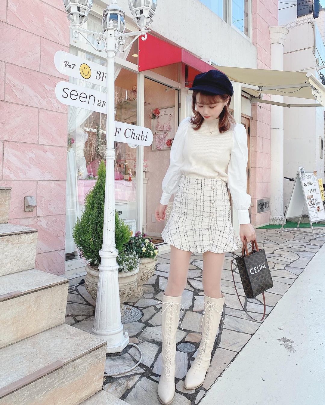 Customer photo review of 【セリーヌ】累積売上総額第１位！ミニ★バーティカル・カバ・トリオンフ