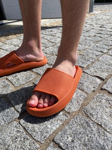 Customer photo review of Cloud Slides