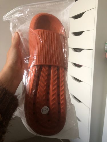 C N. review of Cloud Slides image 1 out of 1