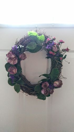 Customer photo review of 16" Oval Grapevine Wreath