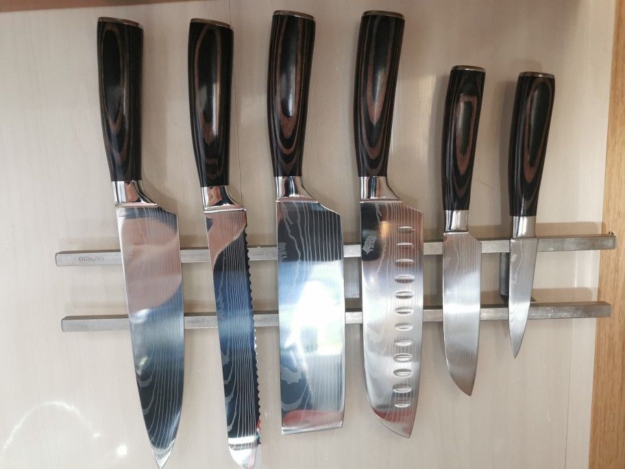 Customer photo review of Imperial Collection — Japanese High-Carbon Steel Knife Set with Damascus Pattern
