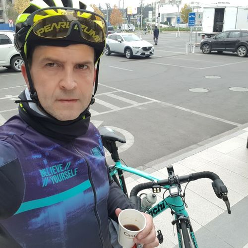 Reseña con foto de un cliente sobre Chaqueta Lameda Hornet Comb Blue