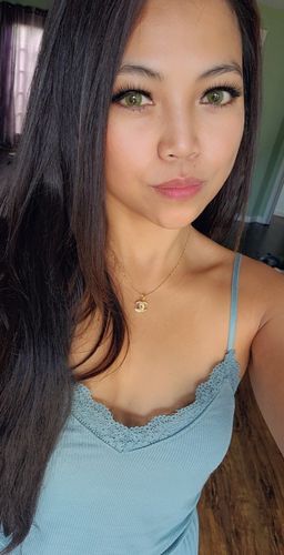 Customer photo review of Luna Green Contact Lenses(12 months wear)