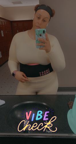 Customer photo review of YELLOW LONG SLEEVE TOPS