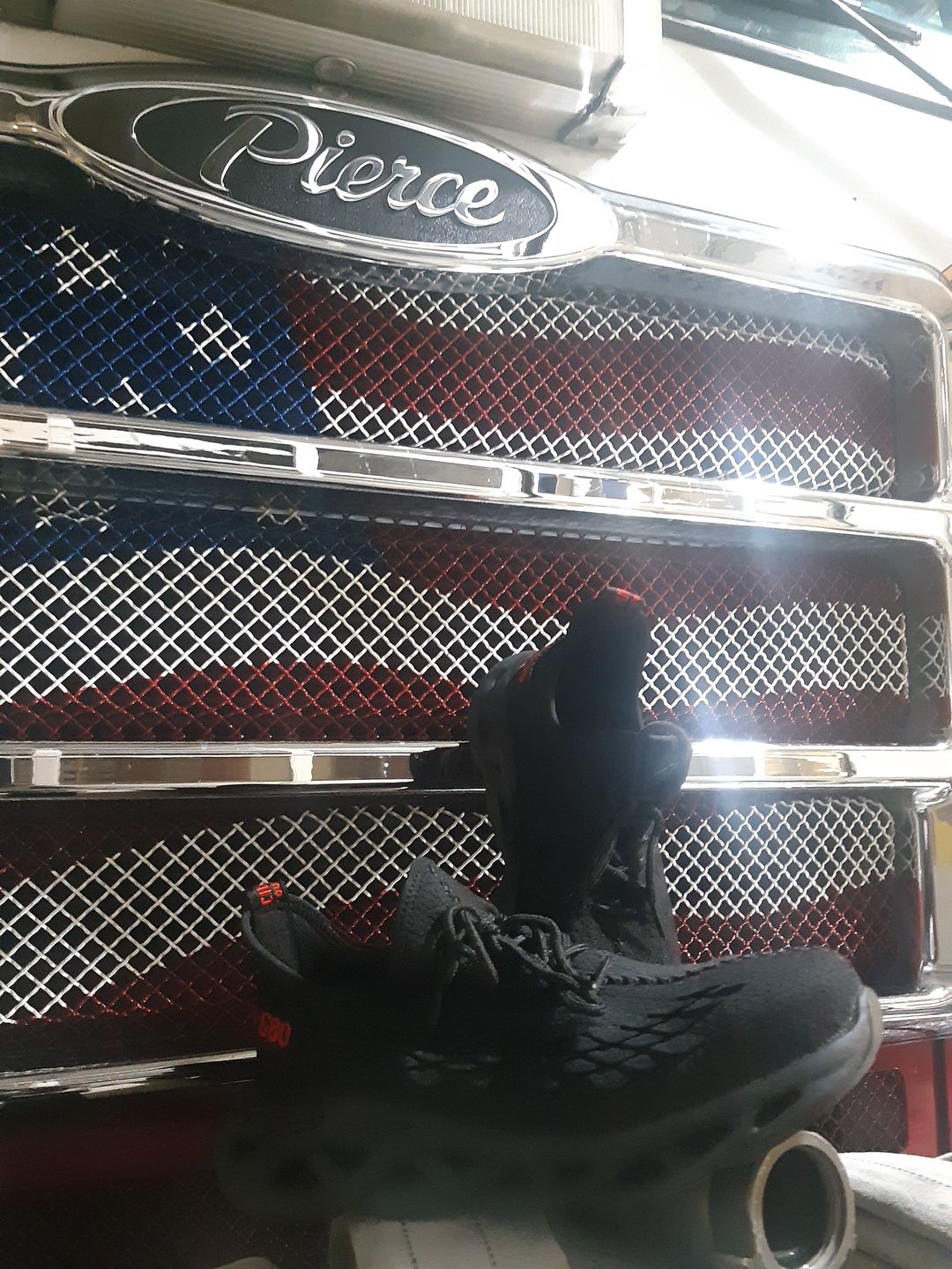 Customer photo review of Maven Comfortable Steel Toe Athletic Shoes