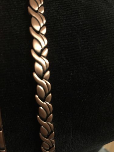 Customer photo review of Bracelet Cuivre  Magnétique pour Femme