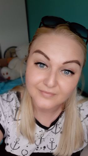 Customer photo review of Magic Lashes Glamour Bundle