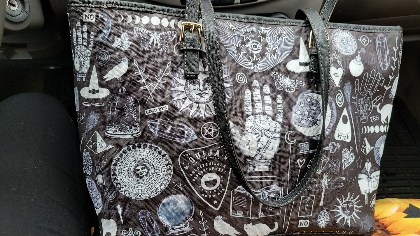 Customer photo review of Witch Please - Big Purse