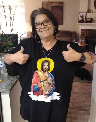 Customer photo review of Saint Wick Premium V-Neck