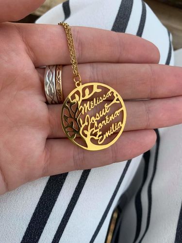 Customer photo review of Mon meilleur cadeau ©  : Collier Arbre de Vie Unisex Personnalisé