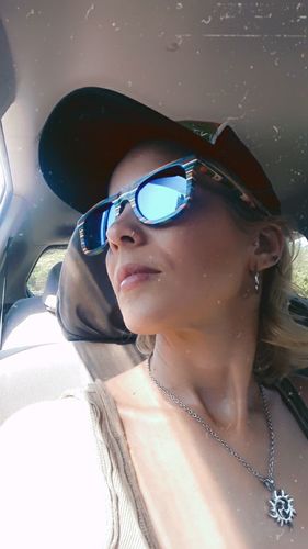 Customer photo review of Island Blue