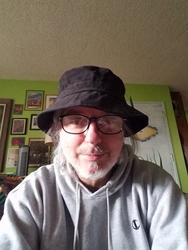 Customer photo review of Big Bucket Hat, Black